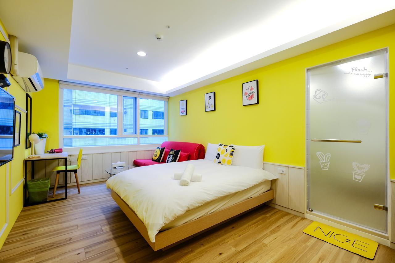 Color Fun Inn Kaohsiung Exterior foto
