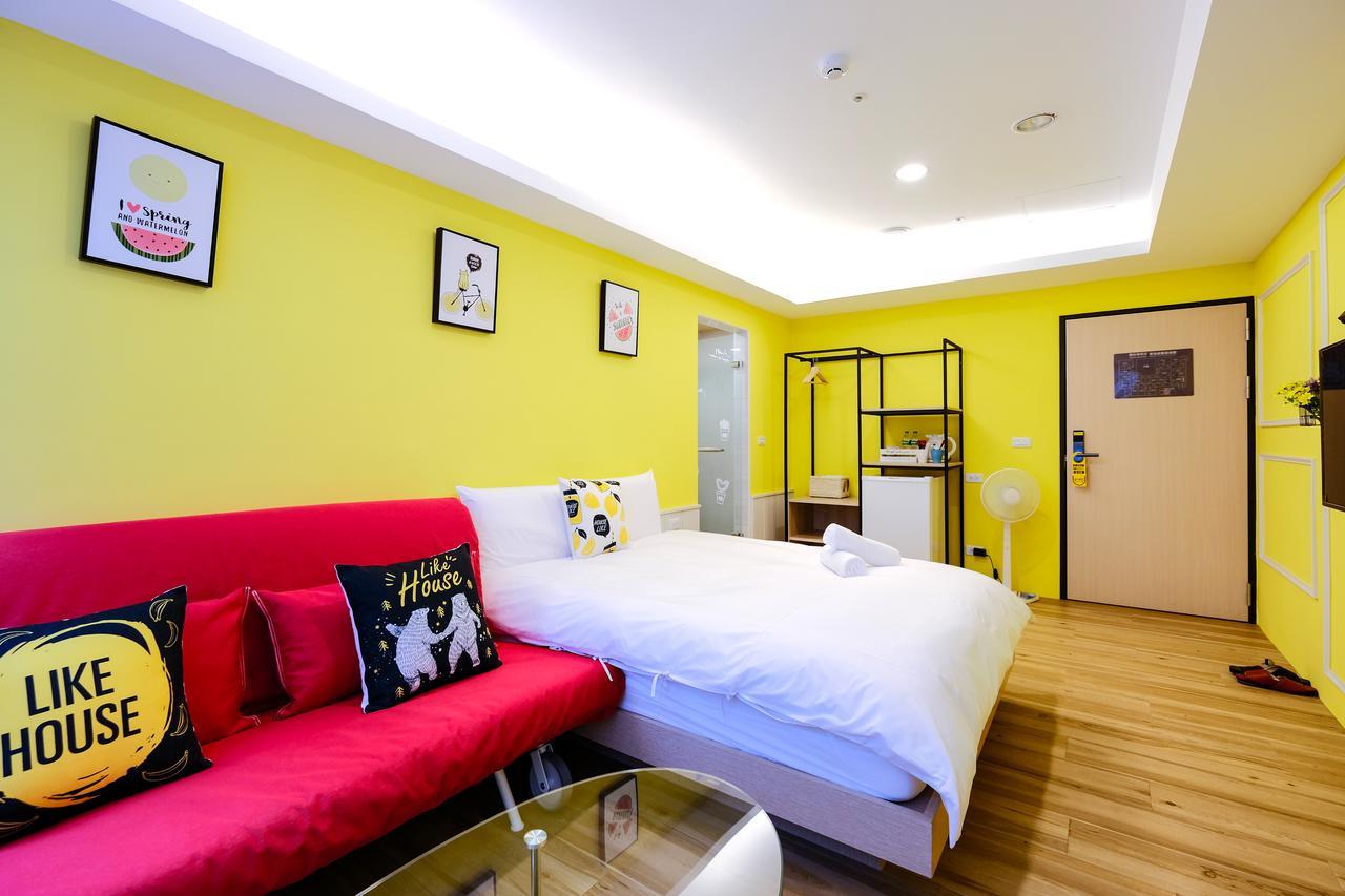 Color Fun Inn Kaohsiung Exterior foto